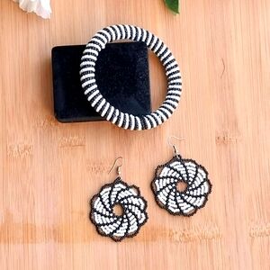 2PC Beautiful Kenyan Maasai Beaded Bracelet and Earrings Set